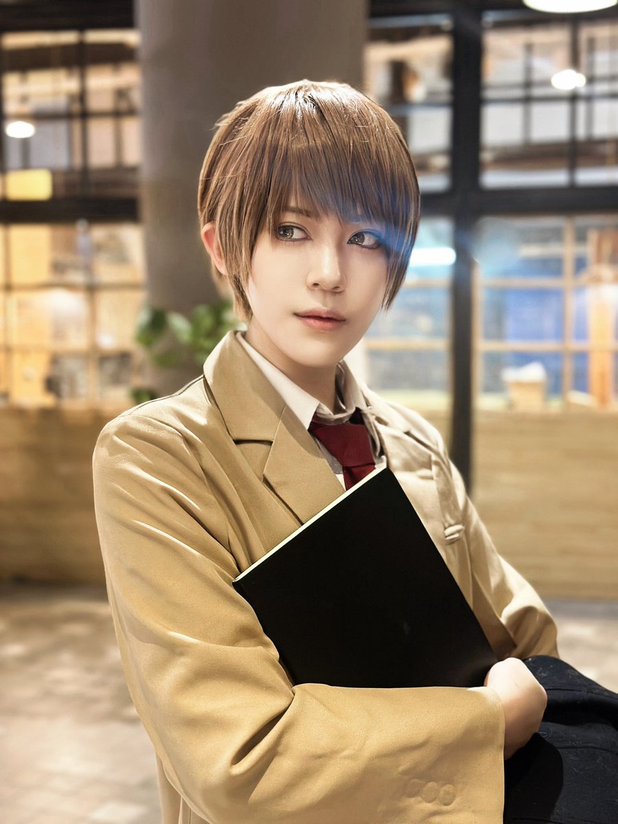 AkabaneAnna's tweet photo. Yagami Raito📓

夜神月　コスプレ

#Cosplay #DeathNote #YagamiRaito https://t.co/Xxl0bHQrKP
