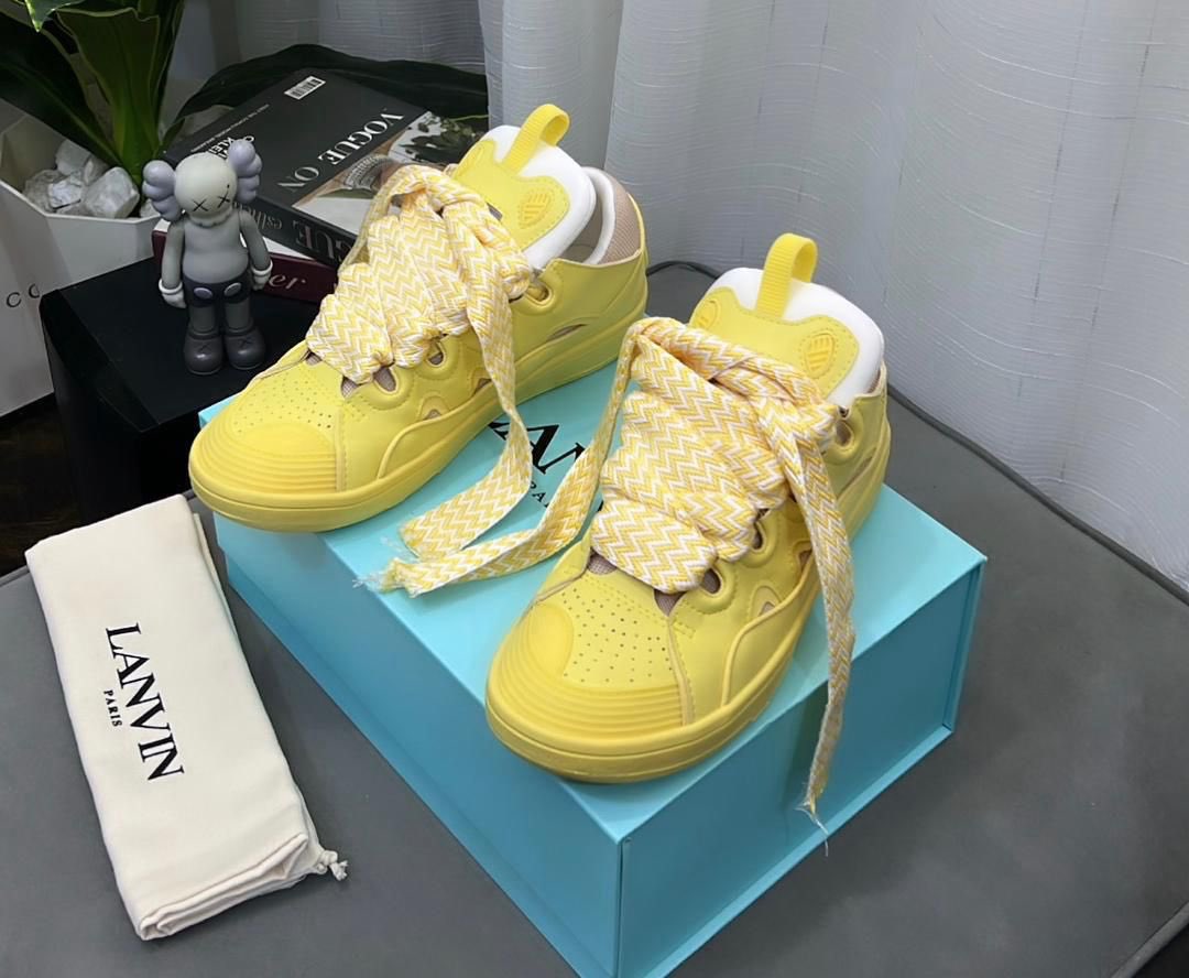 ChiwearsStore's tweet photo. *KING OF LANVIN…. #SO LUSH*😋🥰
*#8COLORS*
~~~~~~~~~~~~~~~~~~~~~~~~~~~~~~~
*LAVIN CURB LACE UP SNEAKERS*
*NOW AVAILABLE IN 8 LOVELY COLORS*
*SIZE: 40-46*💯💯
*PRICE: 75,000*✅✅
@spiriitual
@Chidexsmitt