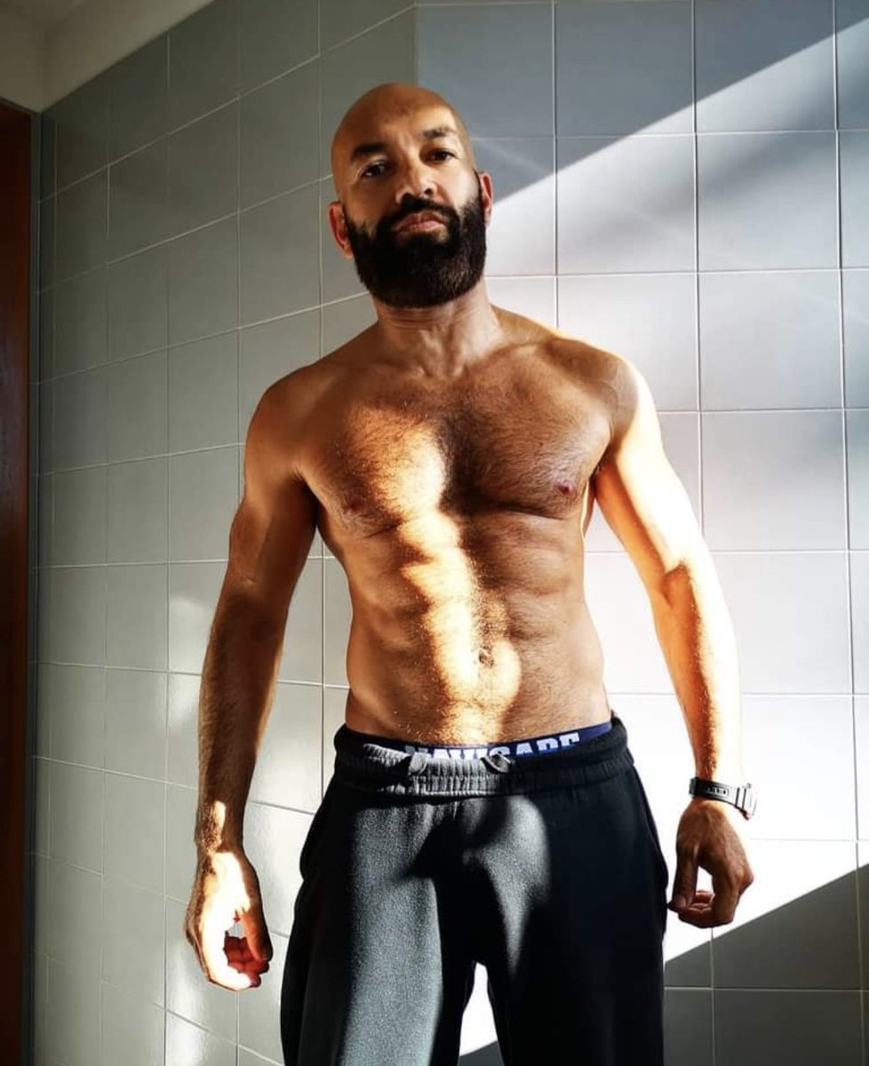 robopaco's tweet image. Waiting for 2024