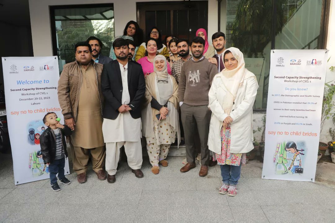 BARGADYouth's tweet photo. Elevating skills and forging connections at Young Omang 2nd Training 🌟🤝

#EmpowerTheYouth #TrainingMoments #youth #YouthEmpowerment #empowerment #YouthWorkshops #youthencouragement #YouthPolicies #YouthDecide #Youthtraining #trainings #ethnicity #diversity #lahore https://t.co/65vFmnmosc