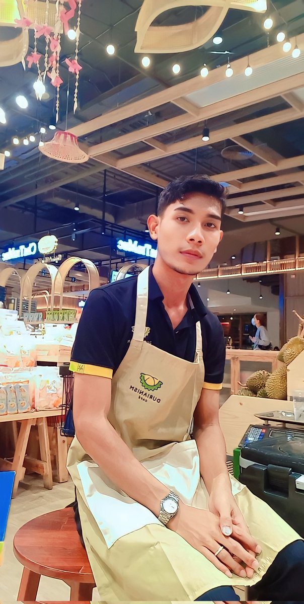 NICKI1058's tweet photo. ကၽြန္ေတာ္ကို စားမလား😁
ႏွစ္မကုန္ခင္😁 https://t.co/e43jF4h23v