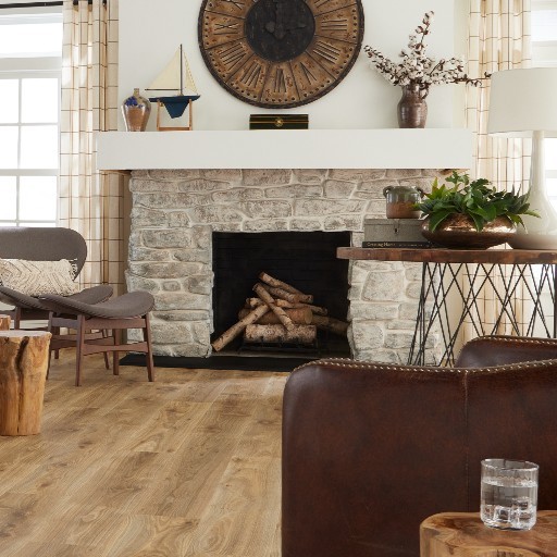 pergo's tweet image. Perfectly replicating the look and feel of authentic hardwood, #TimberCraftElite brings additional warmth and texture to your #homedesign.

💻: bit.ly/3PTcSqD

#Pergo #LifeGoesOnIt #TimberCraft #SignatureTechnology #WetProtect #laminate #laminatedwood #homedecor