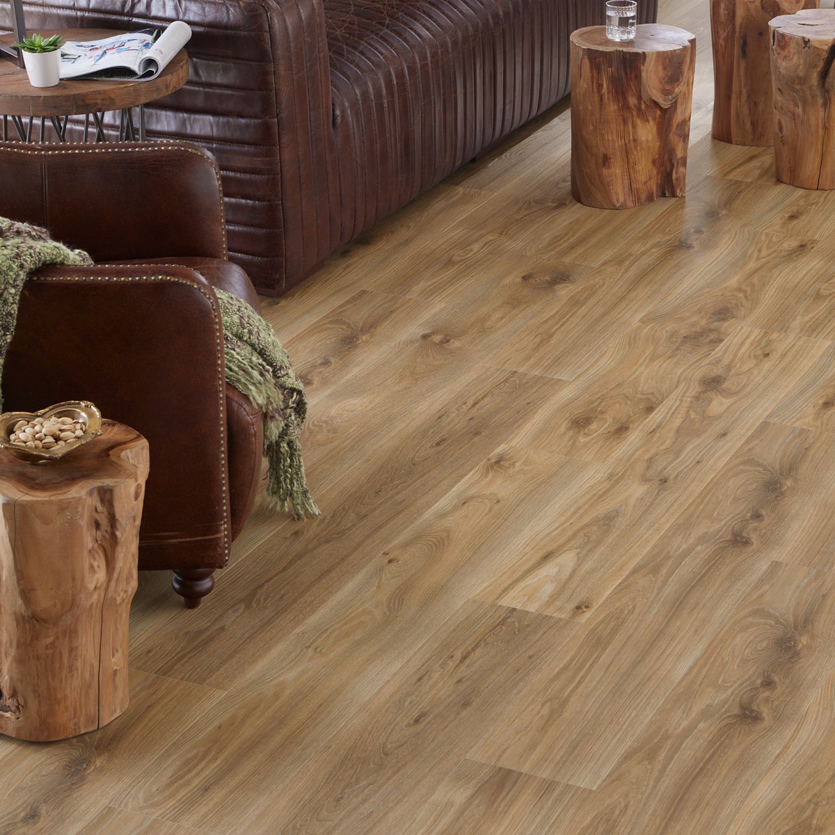 Perfectly replicating the look and feel of authentic hardwood, #TimberCraftElite brings additional warmth and texture to your #homedesign.

💻: bit.ly/3PTcSqD

#Pergo #LifeGoesOnIt #TimberCraft #SignatureTechnology #WetProtect #laminate #laminatedwood #homedecor