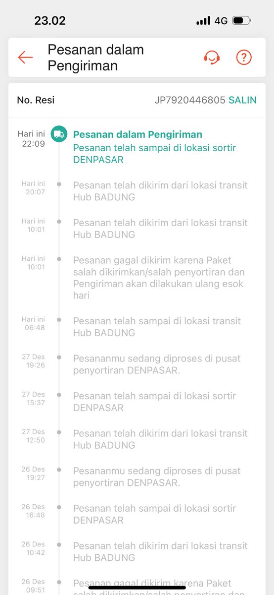 ds_Liao's tweet photo. @ShopeeID Tlg donk blacklist @jntexpressid dari kurir rekanan. Dr shopee gda pertanggung jawaban , gak di bantu jg sama sellernya. Bener2 dah paket saya gak jelas dmn ! Paket saya dr jaman bahela cm d bolak balik aja dr denpasar badung denpasar. Ikutan liat bule berjemur kayany paket saya https://t.co/QYKUroARnB