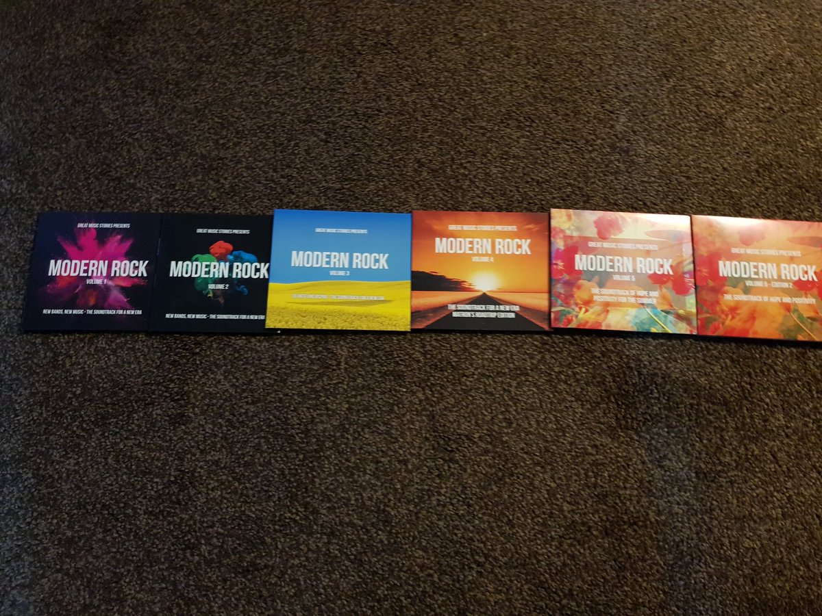 JulieGr75097209's tweet photo. Spending the afternoon with some of my favourite Artists, courtesy of the Fantabulous Emperor @GuyB_rockshow
We really aren't worthy π€π
#ModernRock
#GuyBForPM https://t.co/k6auRYfTh8