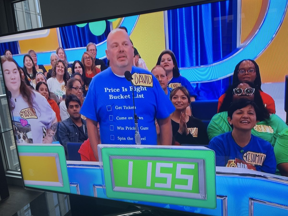 WestLoopTom's tweet photo. He went $1150 after the $1155. He might be there a while. Item was $1106. #threadingtheneedle. @MSGCapital @Ecnerwal23 https://t.co/ECleEauYql