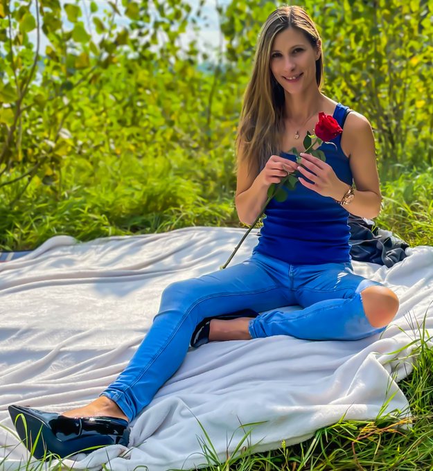 IHR BRAUCHE EURE HILFE: Mein Instagram Account wurde gesperrt. Jetzt habe ich mir einen neuen erstellt: Melanie<a href="/tag/newaccount"class="tags"><span>#newaccount</span></a><a href="/tag/melanieschweiger"class="tags"><span>#melanieschweiger</span></a><a href="/tag/mellybunnylude"class="tags"><span>#mellybunnylude</span></a>