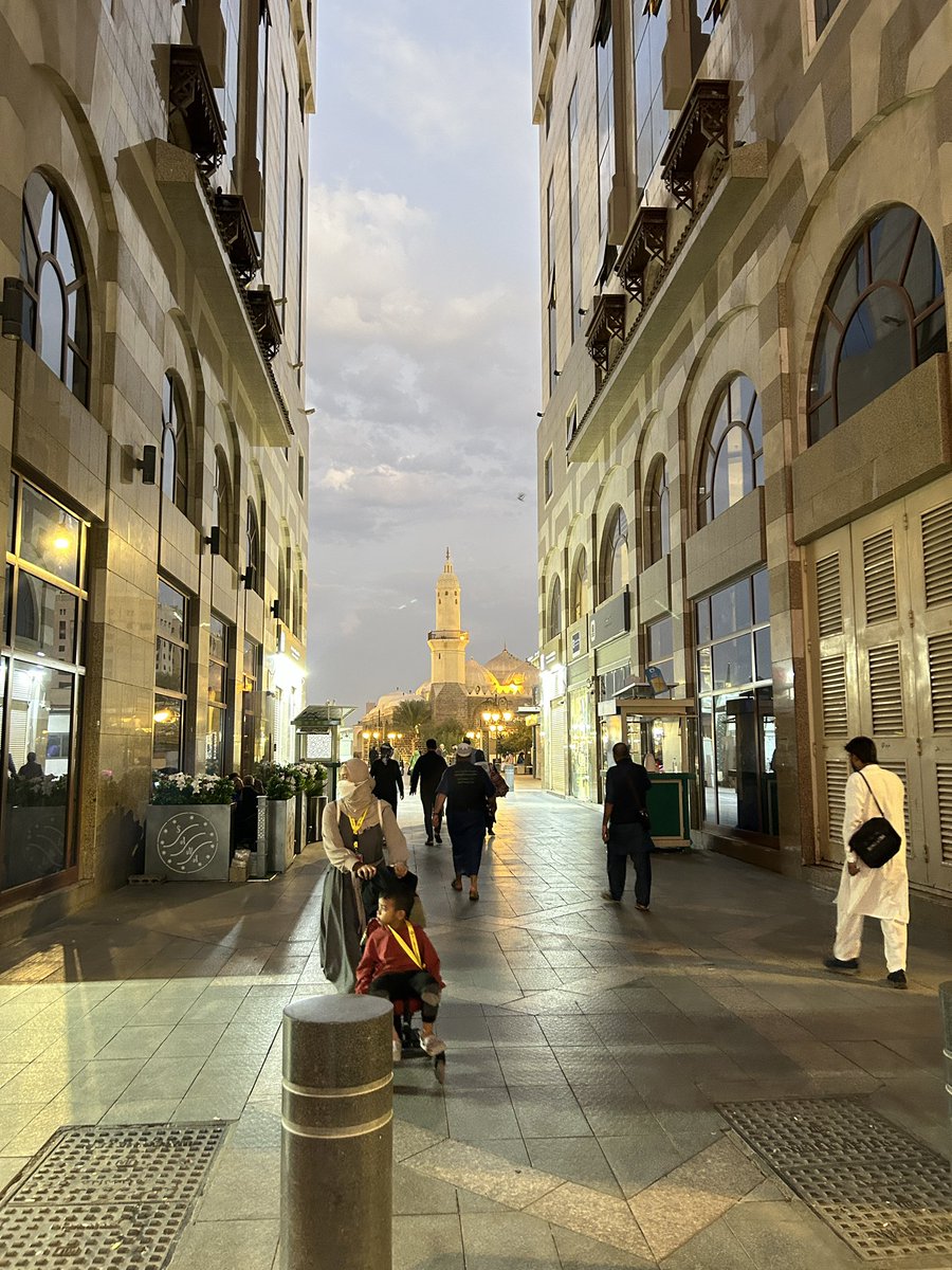 3_ishx's tweet image. vibes in medina🤍