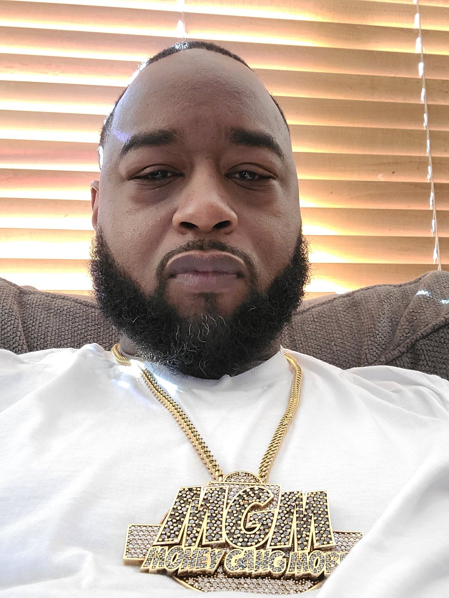 iampeanutmgm's tweet photo. #est83 https://t.co/5VxMfmh1i3