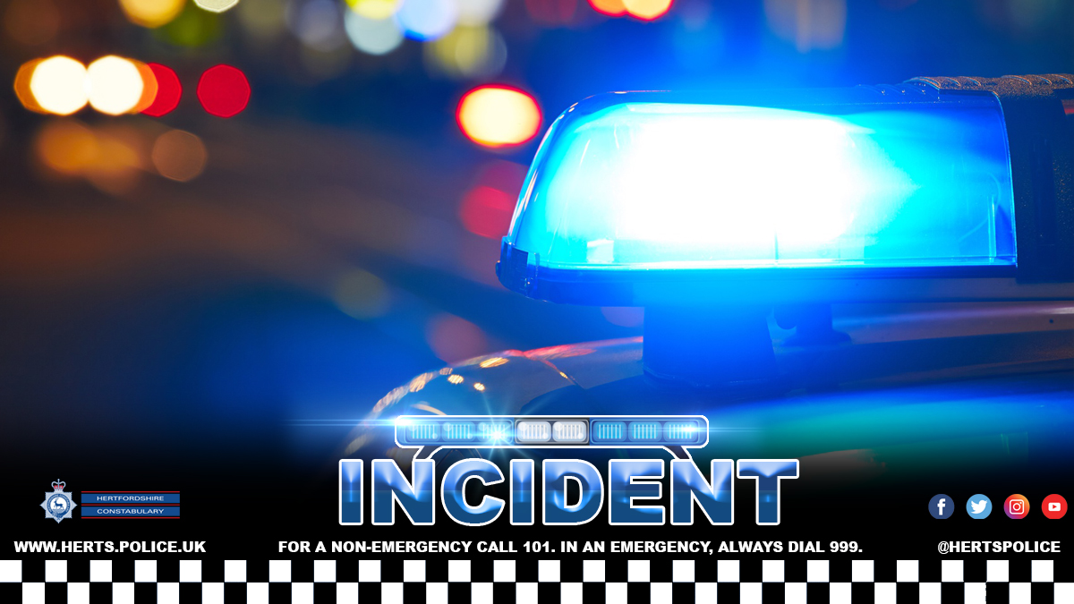 ⚠️ We are at the scene of a road traffic collision on the M25 anti-clockwise this afternoon (28 Dec).
A full closure is currently in place between junctions 24 and 23.
Motorists are asked to please avoid the area &amp; check the latest travel information before making any journeys.