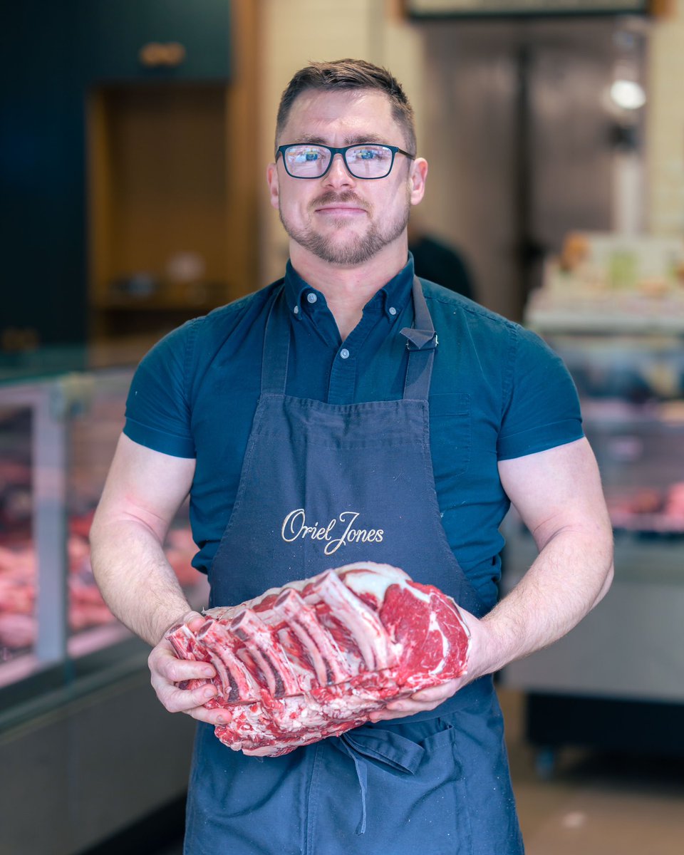 Back at it tomorrow…

We are open tomorrow (Friday 29th) from 8.30am - 4pm, and Saturday 30th from 8am - 2pm.

The counters will be full with all your NYE needs. Sharing steaks, dry aged sirloins, ribeyes and fillets, racks of lamb. We’ve got it all.

See you there!

#steak