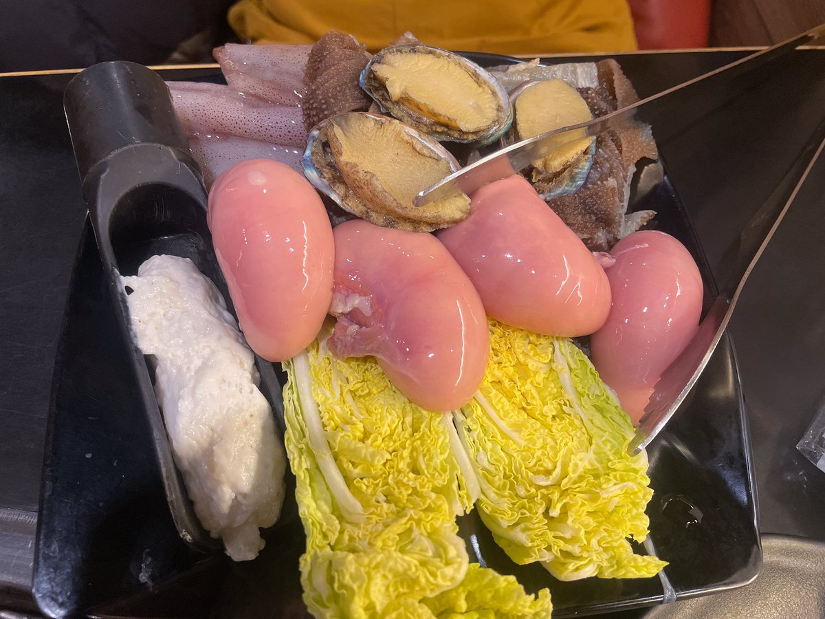 多吃 多補 多開心 多朋友🧑‍🤝‍🧑🧑‍🤝‍🧑 
今天開心跟好閨蜜一起聚餐。
結果真的很好吃的雞佛。 https://t.co/Zbc9HQxtVT