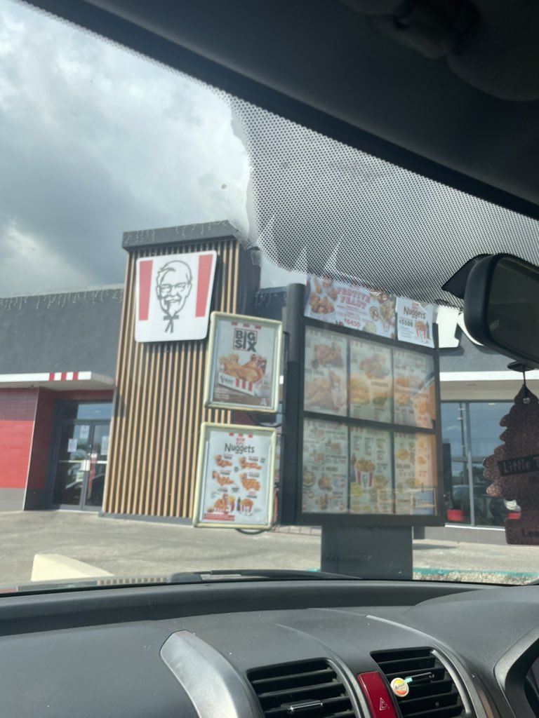 Natasha Bell tweet media