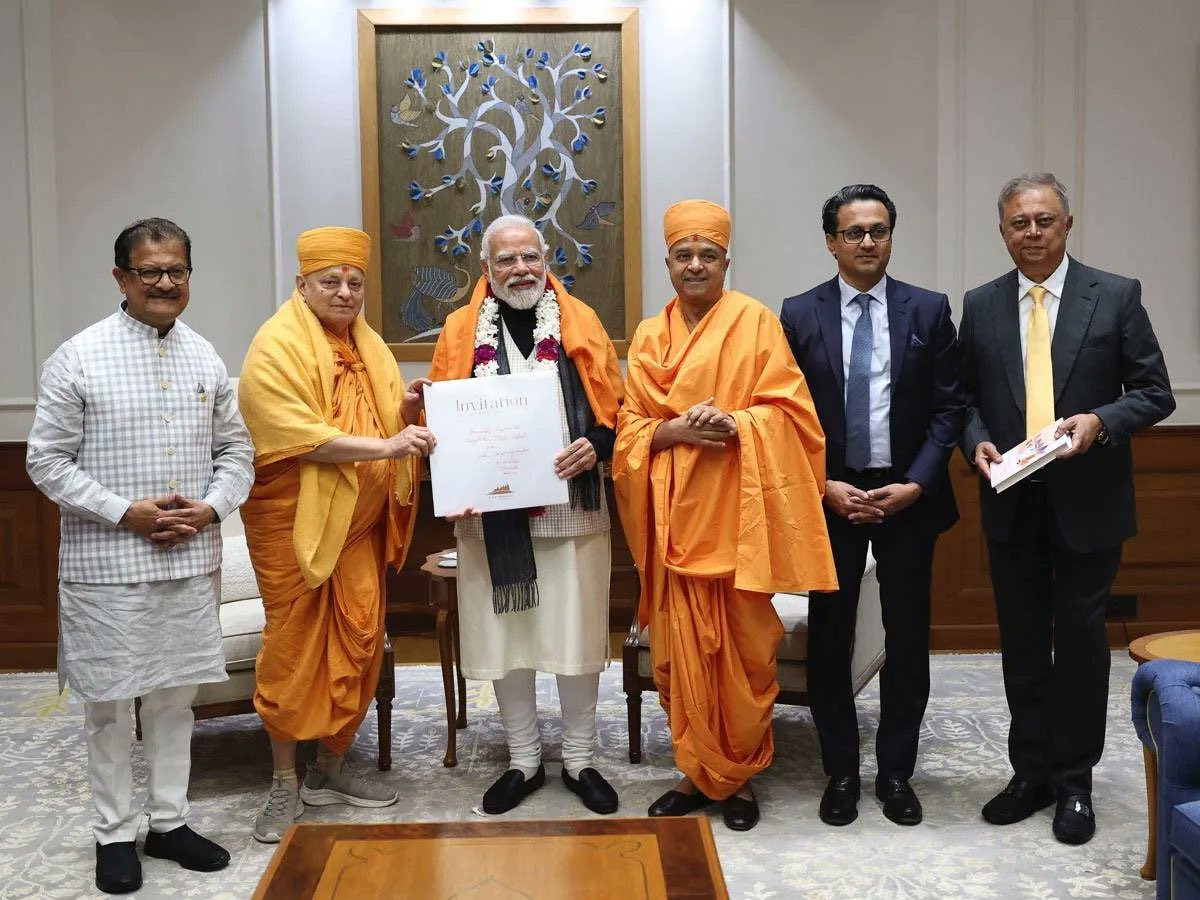 Sajwani's tweet photo. Just in : New Delhi - India Prime Minister Shri Narendra Modi (@narendramodi) accepted the invitation to inaugurate the BAPS Hindu Mandir, Abu Dhabi on the 14th of February, 2024. — @AbuDhabiMandir https://t.co/ljHE6iiEnx