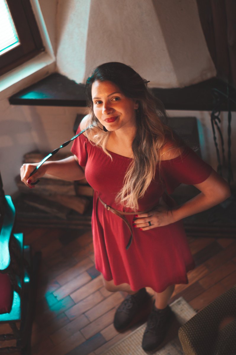 Look2014d's tweet image. NYT bestsellers including "The Authoritarian Moment.”