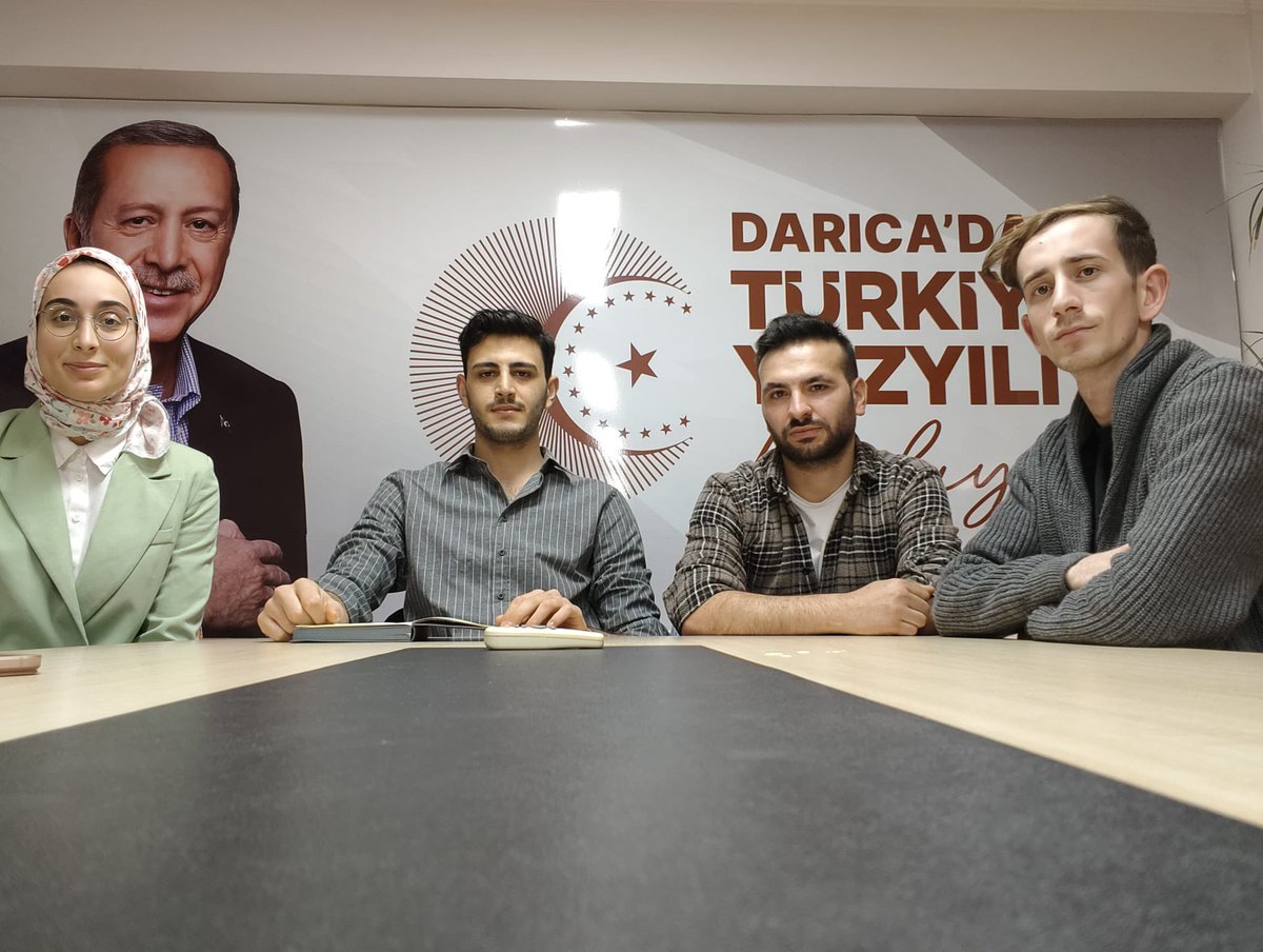 AKgencDarica's tweet photo. Bağlarbaşı Mahallesi haftalık olağan Mahalle Gençlik Kolları Yönetim Kurulu toplantımız İlçe Gençlik Kolları Yöneticimiz Sümeyye AYDIN'ın katılımıyla gerçekleşti. https://t.co/LSVNcy1u11