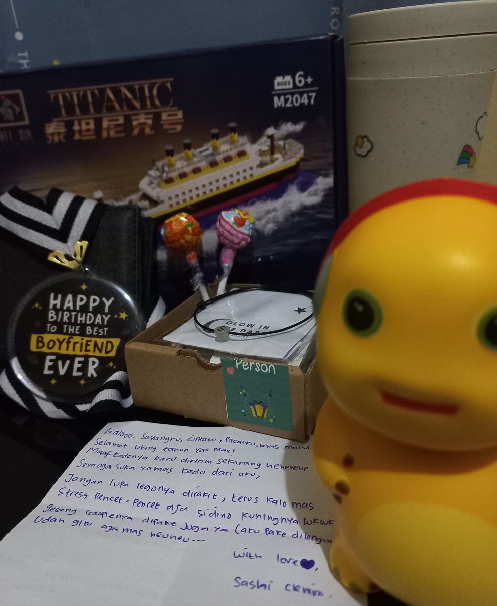 lucu bgt makasih kadonya sayangku i love you @vintagyez 💛