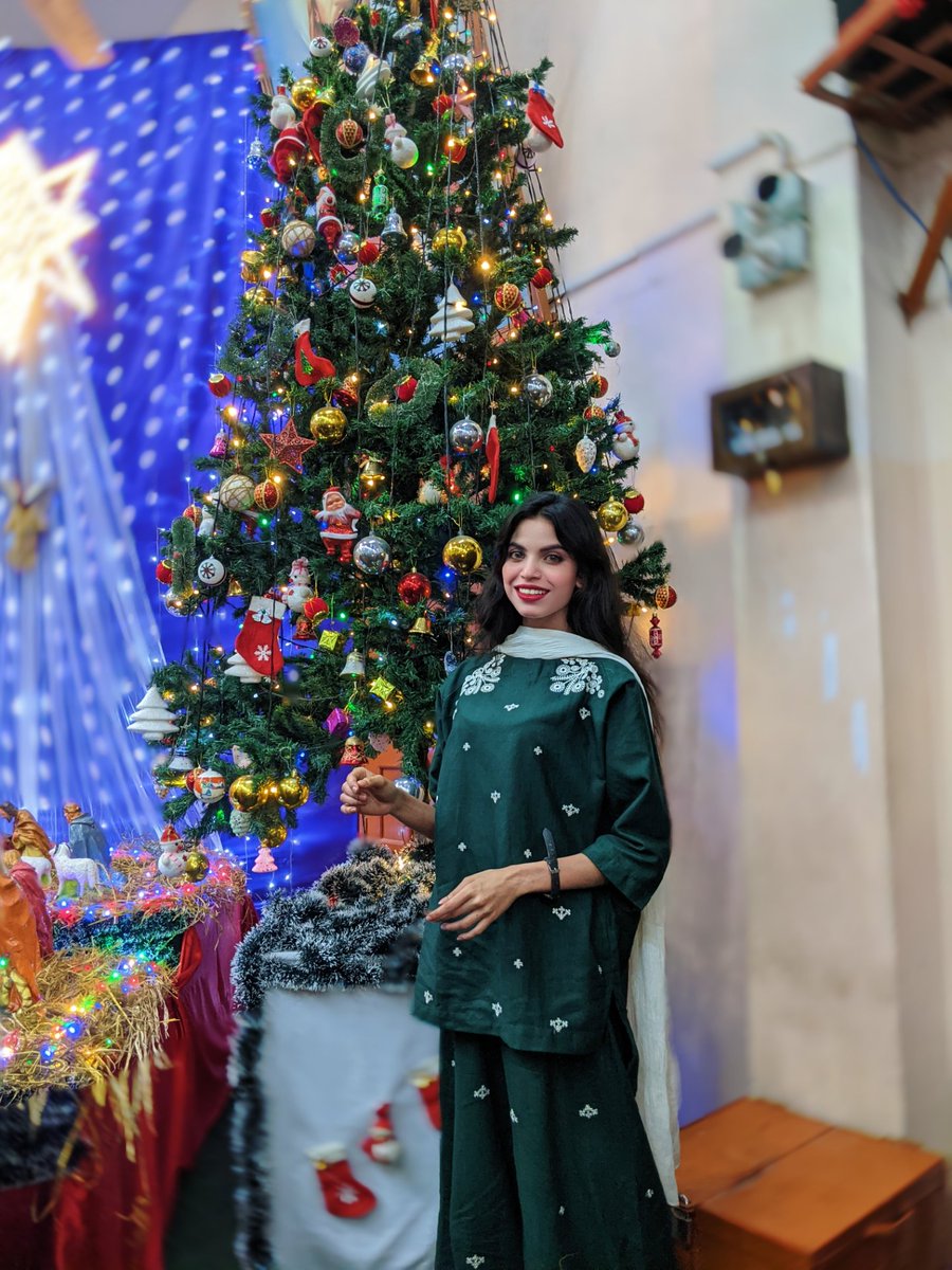 “UNDER THE CHRISTMAS TREE, LET US WRAP LOVE, PEACE, JOY FOR ALL ” ❤️
.
.
.
.
.
.
.
.
.
.
.
.
#Christmas #christmasshopping
#Christmas2023 #Christmasgifts #Christians #ChristmasEve #ChristmasTree #Christmas_Special_Concert ,#christmascrush #ChristmasWishesPoohPavel