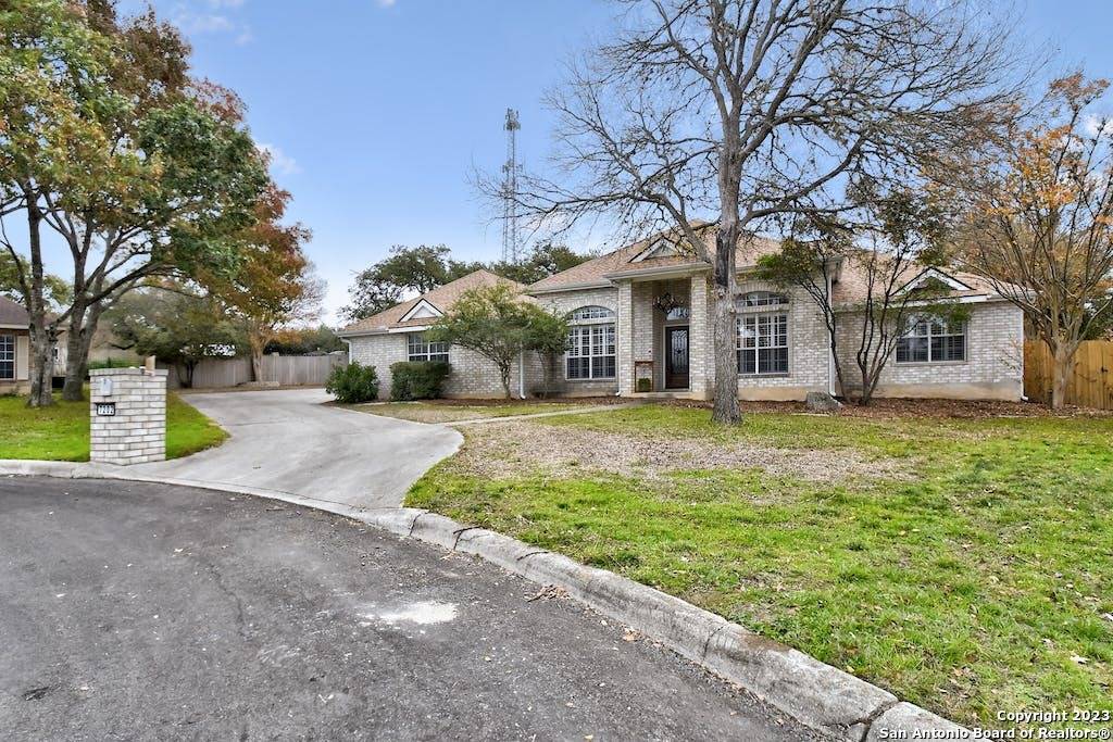 scottcpeck's tweet photo. Open House - Saturday 12/30 - 12 - 3 pm. - Come and visit! 
7202 SADDLE SIDE, Boerne, TX 78015-4311, Don't miss your chance to own this beautiful property! 
https://t.co/rOdnZy83dO https://t.co/zzAz0JWYap