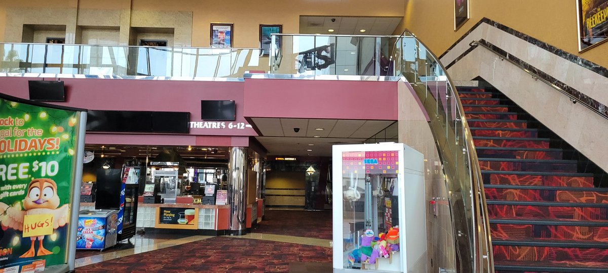 Disneyfan9523's tweet photo. I'm Here At The Regal Edwards Metro Pointe Theatre In Costa Mesa Getting Ready To See Disney's Wish For The 17th Time! #Regal #MetroPointe #MetroPointeAtSouthCoast #CostaMesa #Disney100 #100YearsofDisneyAnimation #D23  #WaltDisneyAnimationStudios #Wish #DisneyWish #WishMovie https://t.co/4zOAyGIJNg