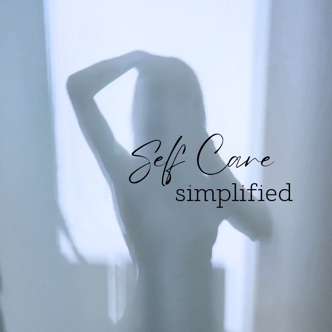 themoleculesco's tweet photo. Embracing the beauty of simplicity in self-care 💖✨ https://t.co/phbaFVGCmZ