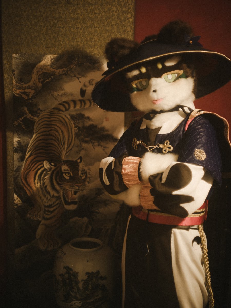 #fursuit #FursuitEveryday #FursuitFriday

이건 말이다... 한때 가장 유명한 분이 선물로 주었지...

これはね。
一時一番有名な方がプレゼントしてくれたよね