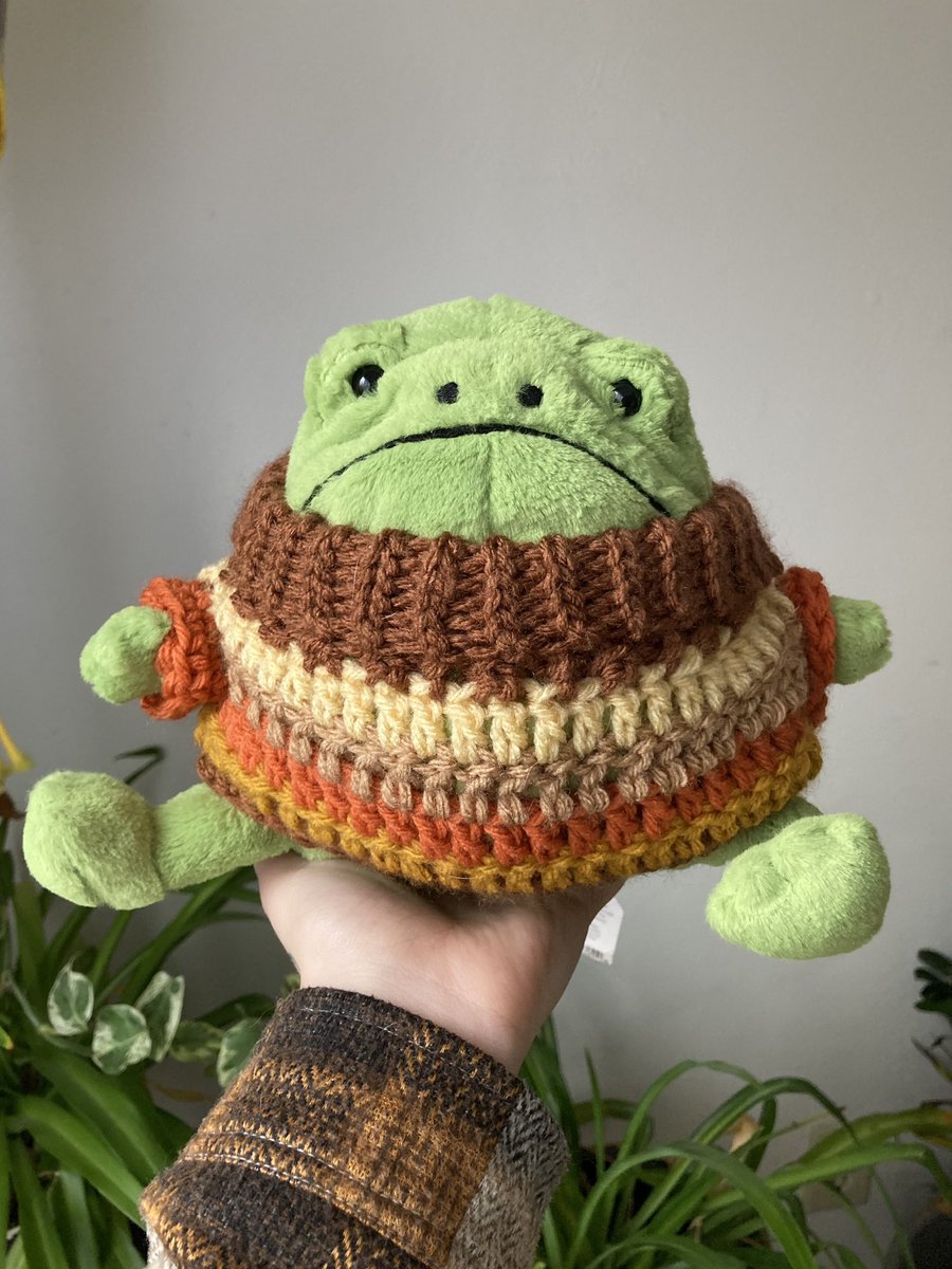 for my last crochet project of the year I made my grumpy tony