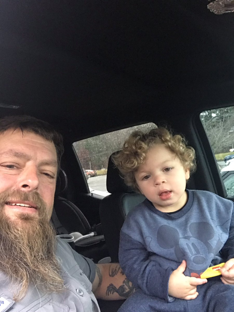 ItsBobo7's tweet image. Hanging out with grandpa