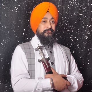 Amandeepanands's tweet photo. ਜਦੋ ਸਿੱਖ ਕੌਮ ਦੇ ਸਾਬਕਾ ਜੱਥੇਦਾਰ ਭਾਈ ਗੁਰਦੇਵ ਸਿੰਘ ਕਾਉਕੇ ਨੂੰ ਕੋਹ ਕੋਹ ਸਹੀਦ ਕਰਨ ਵਾਲੇ ਬੁੱਚੜ ਸਵਰਨ ਘੋਟਨੇ ਤੇ ਭੋਗ ਦੀਆ ਅੰਤਿਮ ਰਸਮਾ ਦੀ ਡਿਊਟੀ ਮੌਜੂਦਾ ਜੱਥੇਦਾਰ ਸ੍ਰੀ ਅਕਾਲ ਤਖਤ ਸਾਹਿਬ ਗੁਰਬਚਨ ਸਿਉ 50,000 ਰੂਪੈ ਘੋਟਨੇ ਦੇ ਮੁੰਡੇ ਤੋ ਲੈ ਕੇ ਮੋਹਰੀ ਰੋਲ ਅਦਾ ਕਰਦਾ ਤੇ ਜਿਸਦਾ ਪੂਰਾ ਸਾਥ @SGPCAmritsar ਦਿੰਦੀ ਹੈ । https://t.co/iFH0SSccqr
