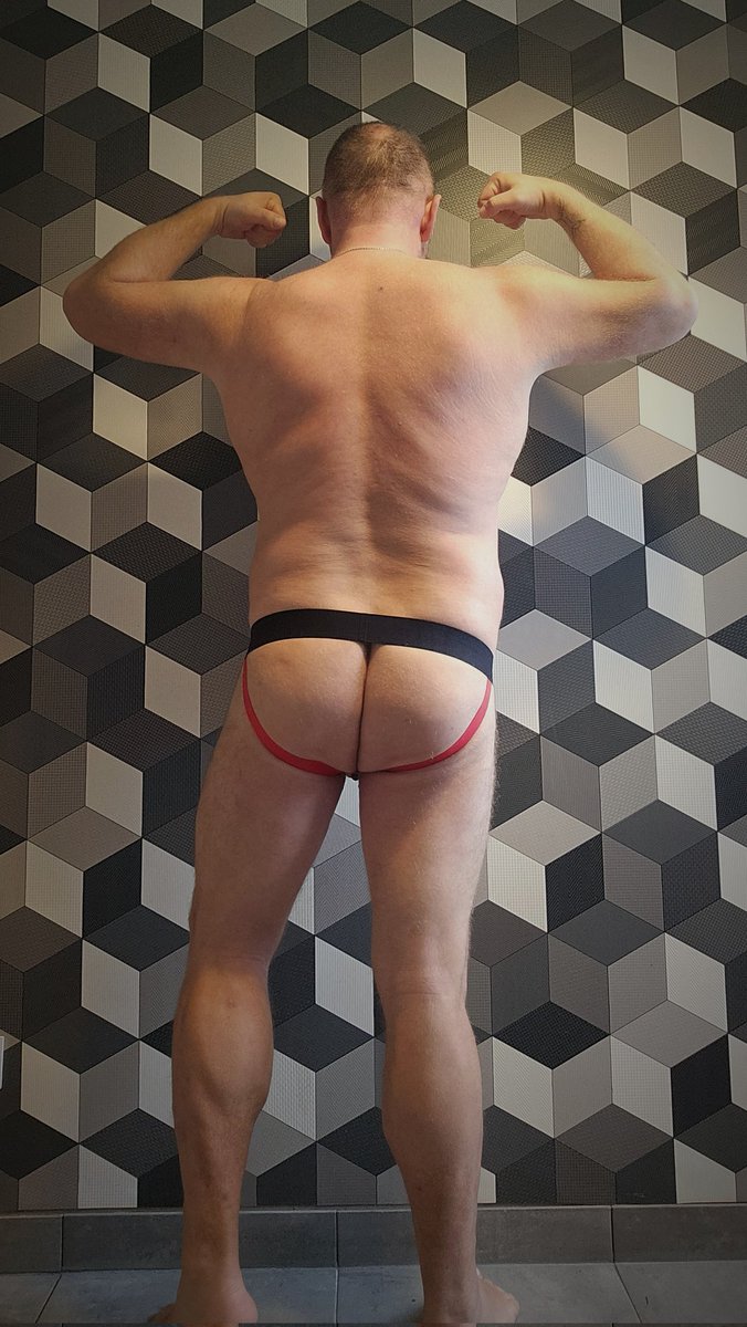 lucashardGD's tweet photo. 🍑 ---> 🍆💦 https://t.co/IpdHUgXs26