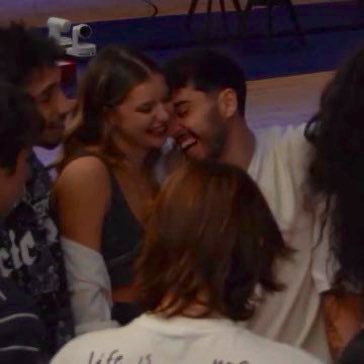 Lucia5032's tweet photo. El micro infarto mas grande q mr han dado #OTDirecto28D #AlmendrasPower #RepescaDenna https://t.co/dcZN3XKZZ4
