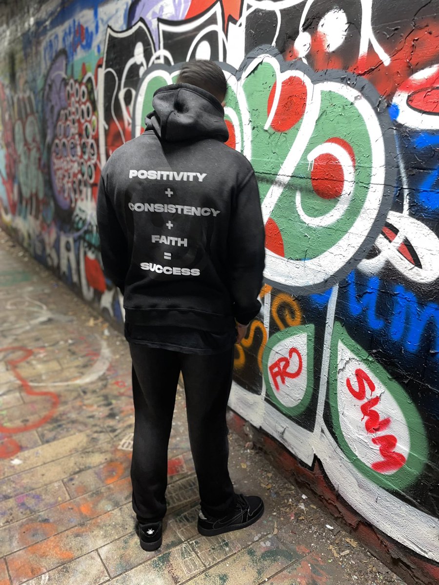 Coach_Treal's tweet photo. Sweatsuits Alert! π¨
1/π/24
#streetwear #streetwearfashion #streetwearforsale #clothingline #clothingbrand
#PD7 #StickToYourScript π https://t.co/unYA9PZJj9