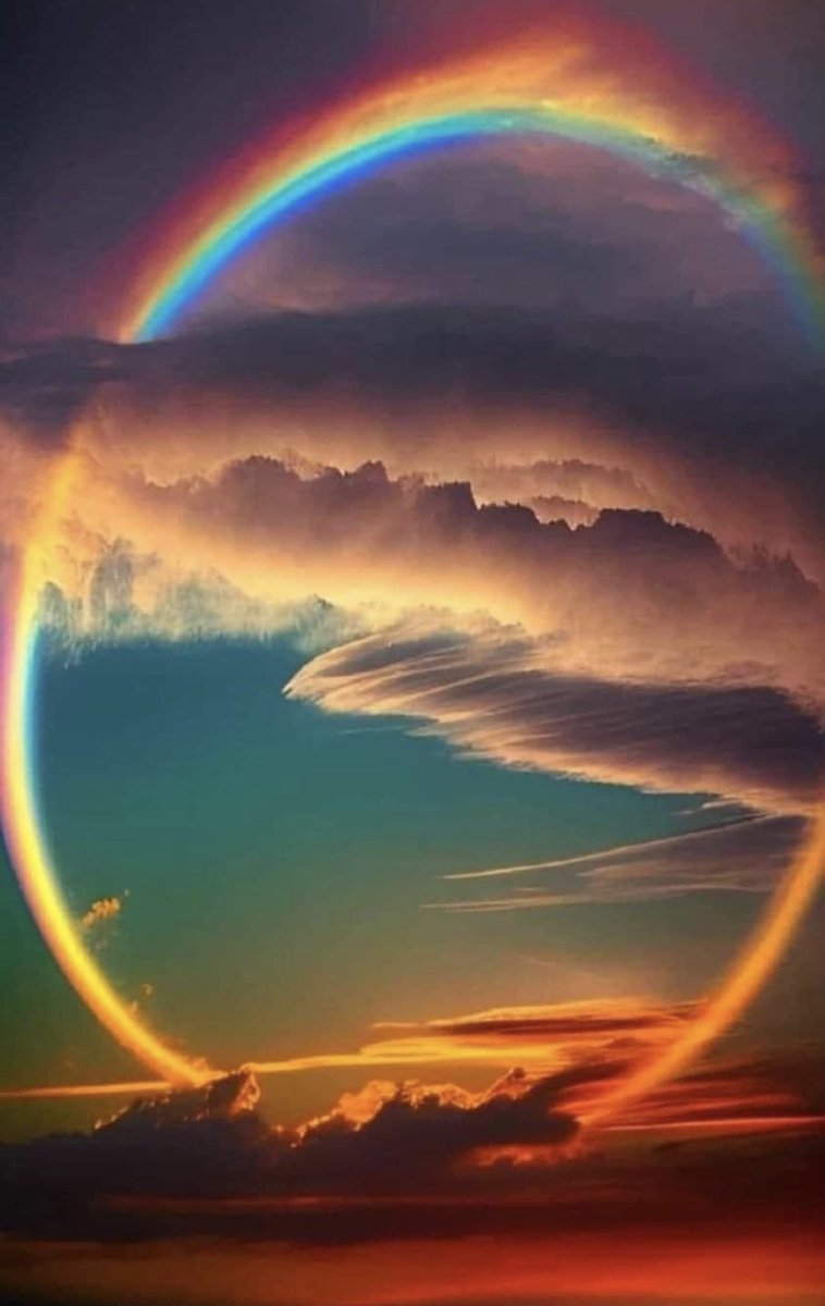 <a href="/TheFigen_/">The Figen</a> RAINBOW*  Complete rainbow captured at 30,000 feet by pilot Lloyd J. Ferraro.  Rainbows are actually complete circles, but we only see half the arc from Earth.
