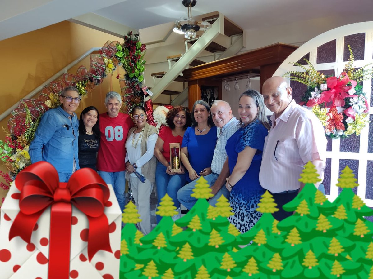svpsicol's tweet photo. Compartiendo con la Directiva de la Sociedad Venezolana de Salud Ocupacional @soveso1
@soveso.carabobo  @sovesoaragua

Desde la Sociedad Venezolana de Psicología @svpsicol #svpsicol , les deseamos para este venidero año 2024:

*¡Feliz Navidad 2023 y Próspero Año Nuevo 2024!* https://t.co/uZWpJSf6vL