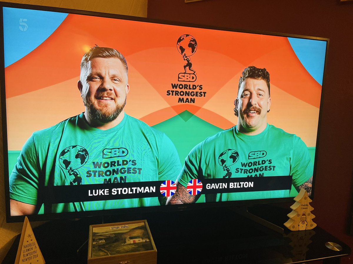 Dear @WorldsStrongest - why on earth can’t we have these men appear next to their the Welsh and Scottish flags?! @channel5_tv #worldstrongestman 🏴󠁧󠁢󠁷󠁬󠁳󠁿🏴󠁧󠁢󠁳󠁣󠁴󠁿 ✅