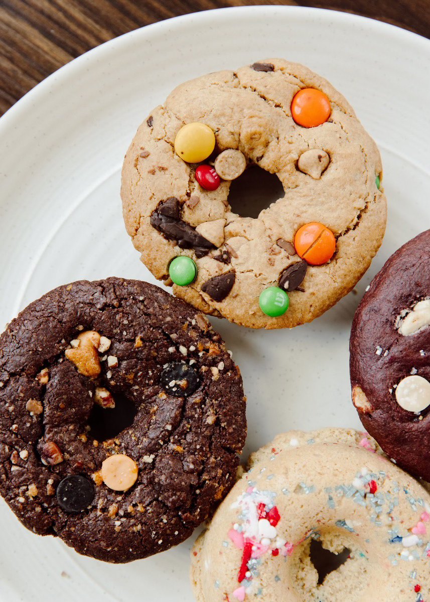 tedandwallys's tweet photo. Is it a cookie? Is it a doughnut? It’s both!! Join us THIS SATURDAY, the 30th, for an @OCookieos pop-up at our @OldMarketOmaha location, 1-3pm! 

#supportlocal #womanowmedsmallbusiness #omaha #nebraska #pastrychef https://t.co/yIE4ILbcMX
