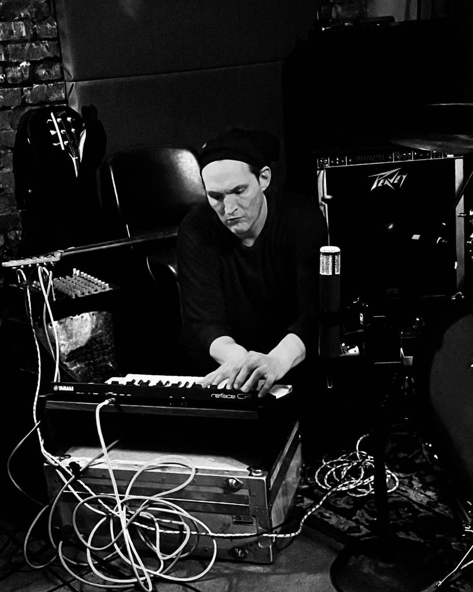 Eye0pener's tweet photo. JK, Eric, and Nick at ETA last night…photo and videos by @wastedjp - thank you!!!👏
#joshklinghoffer #ericgardner #nickreinhart #pluralone #etahlp @Pluralone1 @bbqdbrains @ETAHLP @orgmusiclabel https://t.co/1wnSCS6xLt