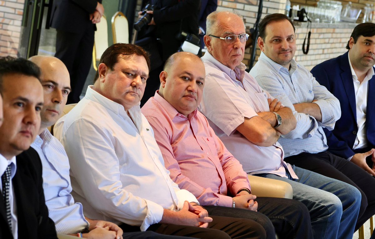 David Rivas tweet media