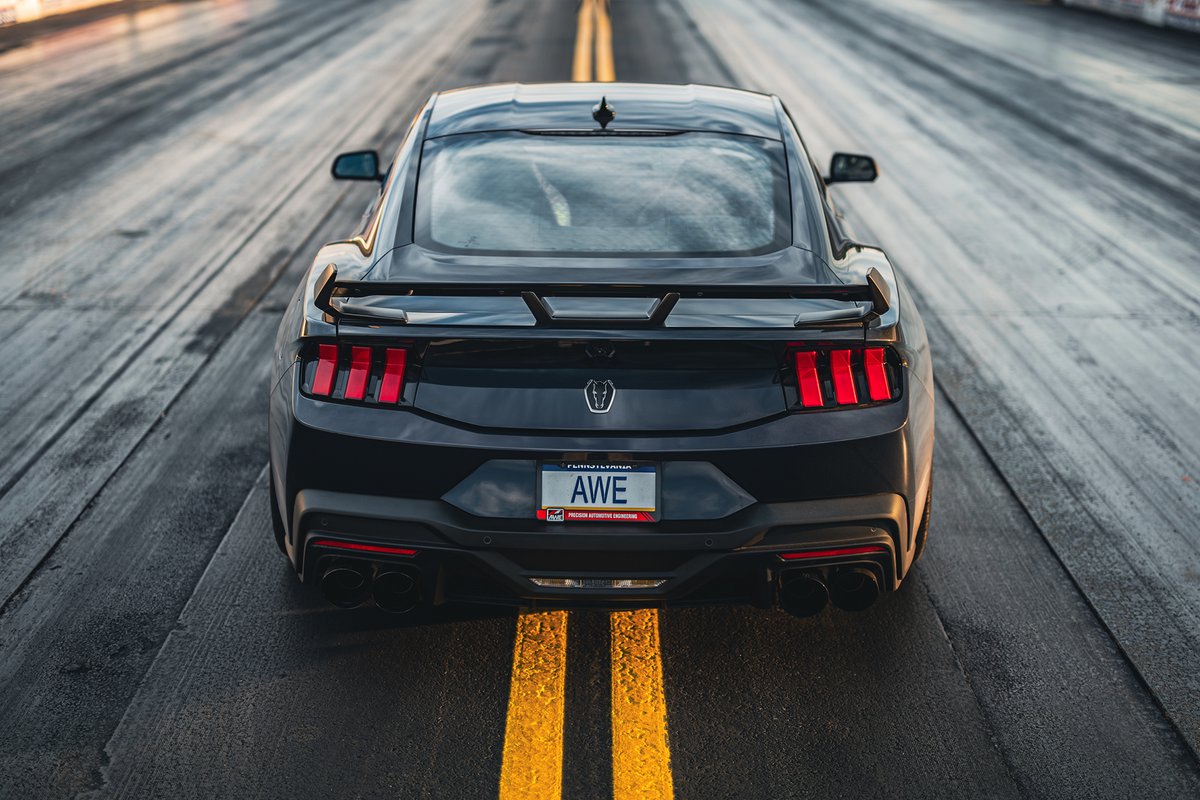 FalkenTire's tweet photo. Catch this #Darkhorse...if you can! @AWETuning 👀 Peep those #AzenisFK460 tires! #AWE #AWEtuning #AWEexhaust #azenisfk460 #falken #falkentire #falkentires #falkenspotting https://t.co/4tOs5cQTtk