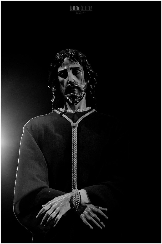 hdadstagenoveva's tweet photo. Mañana es #ViernesdeCautivo

Nuestra Parroquia estará abierta de 10.00 a 13:30 h y por la tarde, de 19 h, a la finalización de la Misa de 20:00 horas.

📷 Juanma de Cirez (@jarrillo_delata) https://t.co/wPUF7DyOn5