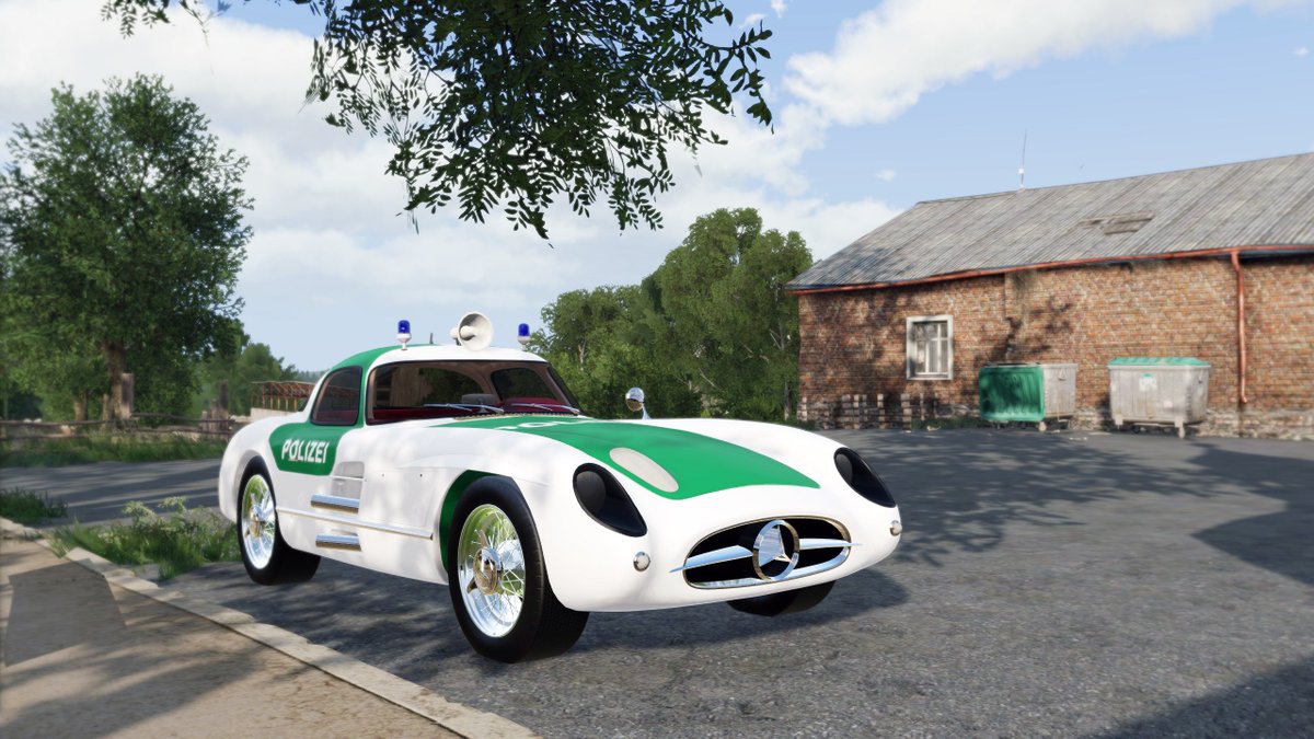 PanthorDE's tweet photo. Das Geschenk für Silvester ist fertig. #SLR300 #Mercedes https://t.co/thzOOU9xJy