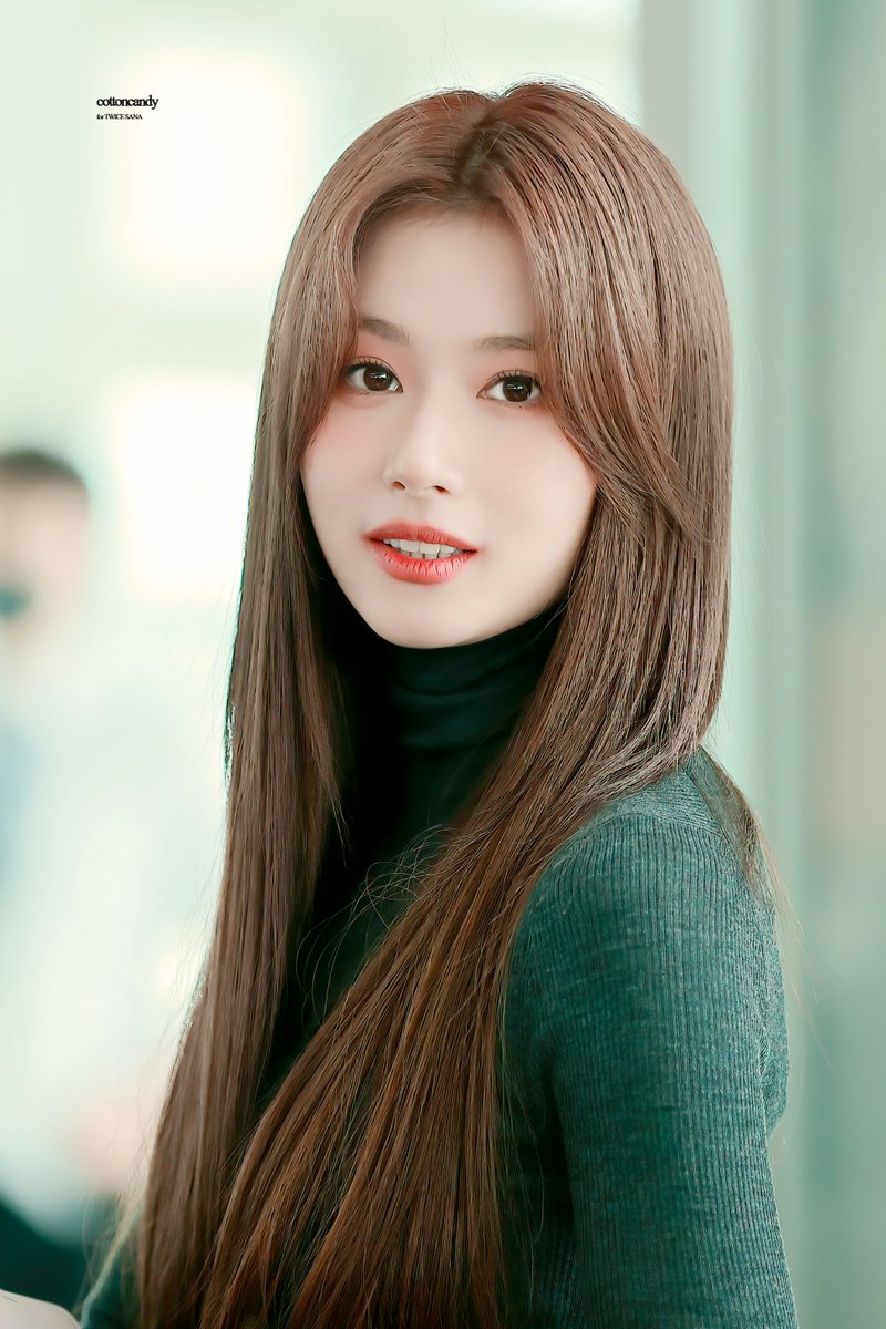 sanacottoncandy's tweet photo. 내가 아는 사나는 시간이 흘러도 변하지 않고 보고 있어도 늘 노력하고 발전해가는게 보이고 또 늘 알려줘서 계속 응원해주고 늘 함께하고 싶어 우리 계속 함께하자 탄죠우비 오메데또우 사땅💜 https://t.co/RYrMM1PEi0