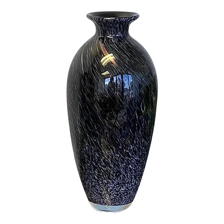 Murano Black Silver and Gold Art Glass Vase

l8r.it/Nl8i

#dallasvintagemarket #muranovase #largemuranovase #murano #italianvase #flecks #interiordesign #maximalistinteriors #chairish #foundandchairished #grandmillennial #style #stylish #styleinspiration #luxuryhome