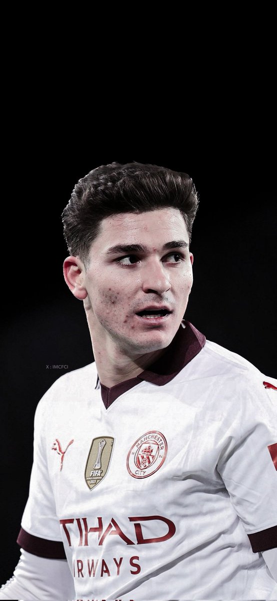 Priceless_MCI's tweet photo. Said it before, I'll say it again. This has to be the biggest upgrade in football https://t.co/dwT0ORMcxG