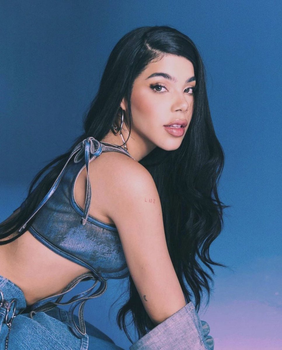 Billboard destaca a @KeniaOS entre los 10 artistas latinos en ascenso este 2023 en uno de sus recientes artículos.