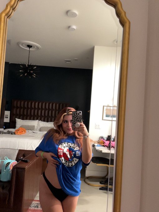 big shirts >>> https://t.co/XHvy2mSTwl