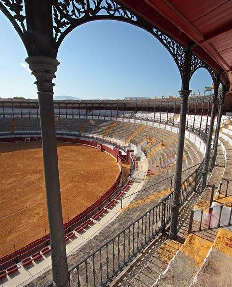 Plazas de toros, patrimonio artístico y cultural 🏟️ Priego de Córdoba (Córdoba) 💫 #TauromaquiaPatrimonioCultural