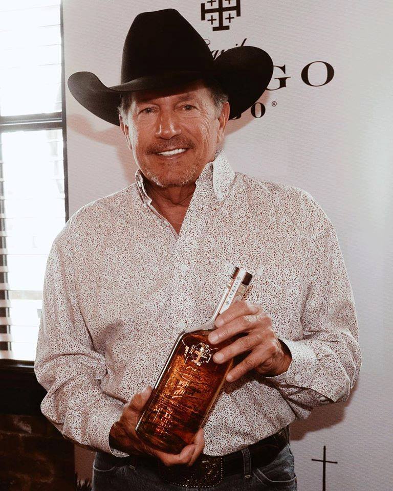 George Strait (@georgestrait) on Twitter photo Get ready to ring in the new year! 🎉
Grab a bottle of <a href="/Codigo1530/">Código 1530</a> and raise your glasses to a happy and healthy 2024! 🥂 Get ready to ring in the new year! 🎉
Grab a bottle of <a href="/Codigo1530/">Código 1530</a> and raise your glasses to a happy and healthy 2024! 🥂
