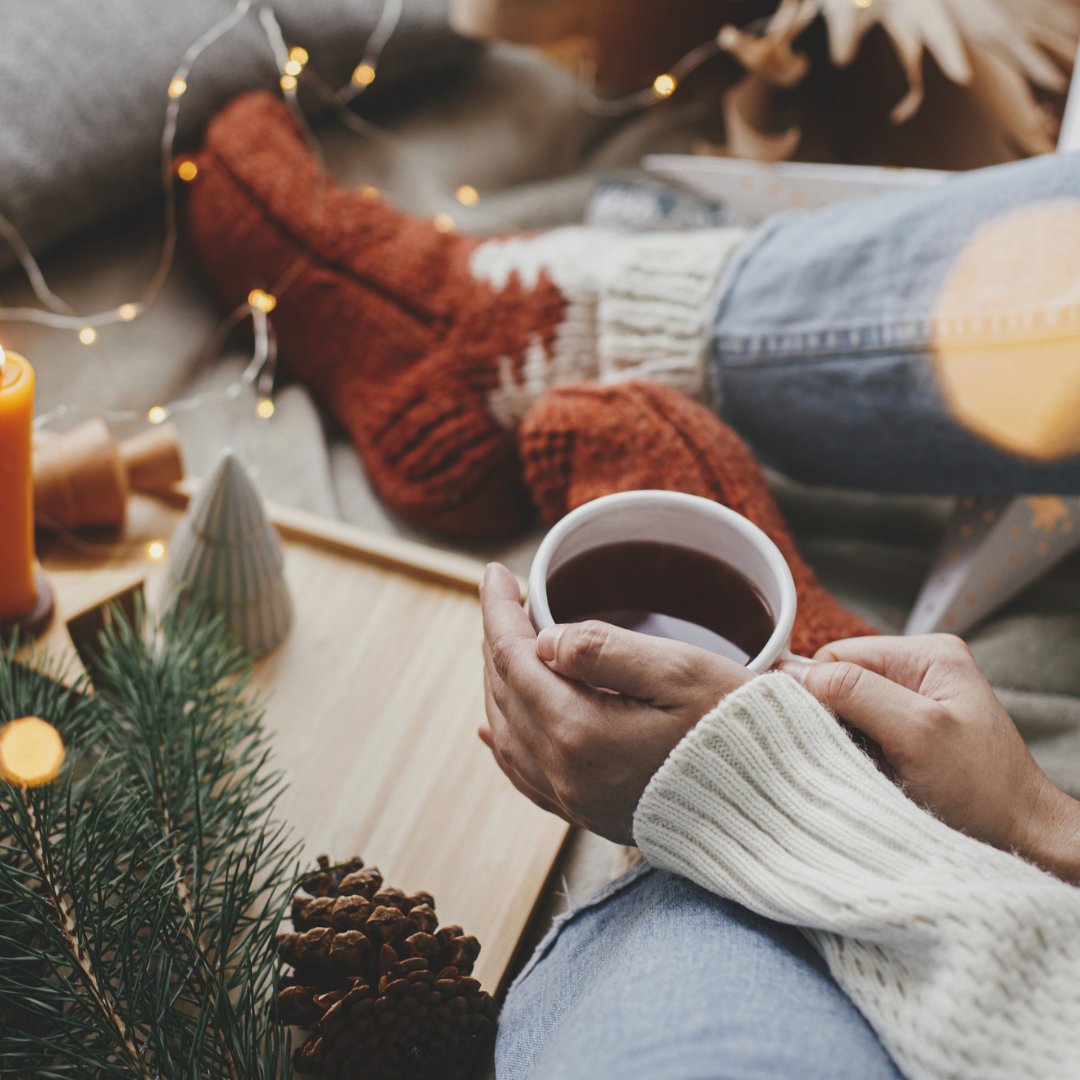 The hazy period between Christmas and the New Year calls for one thing - kettle on, feet up! ☕💫

 #HolidayVibes #FestiveFeels #ChillMode