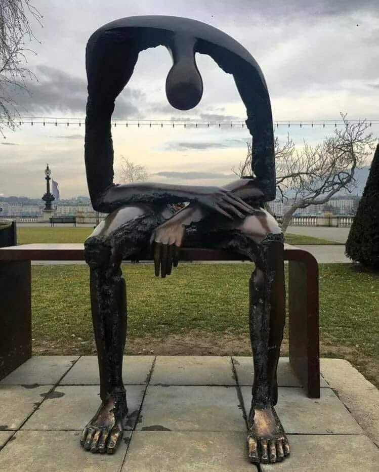 SaliSaliji's tweet photo. Gitmekle kendinden kaçıp kurtulacağını mı sanıyorsun? Nereye gidersen git, bütün  üzüntülerin de seninle beraber gelecektir.

✍️ Cengiz Aytmatov https://t.co/T9JDMOdCwX